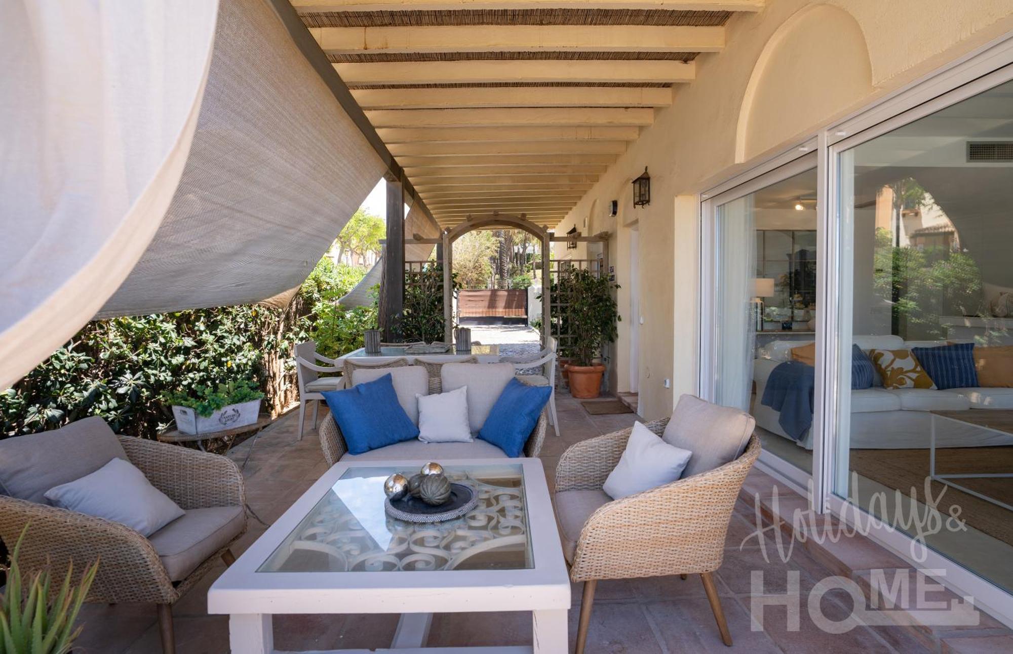 Lägenhet Neptuno Ii Beachfront Elviria,sea Views,lovely Terrace And Pool Marbella